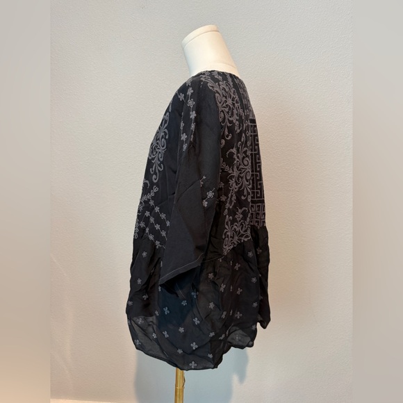 Johnny Was Black and Gray Embroidered Blouse - Picture 4 of 6